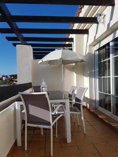 Others 4, Top Floor Apt Close To Duquesa, Málaga