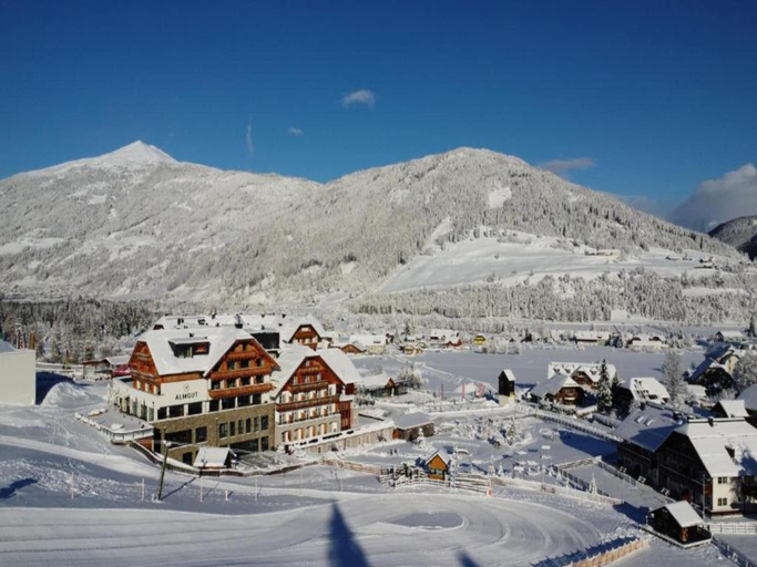 Others 4, Apartment in Lungau near Ski Slopes, Tamsweg