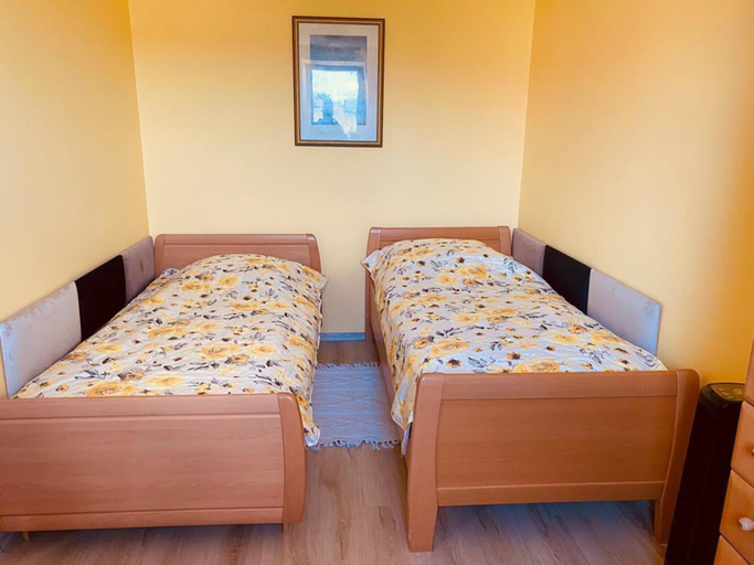 Bedroom 2, Holiday Home by Szczecin Lagoon and Forest, Police