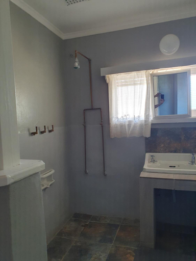 Others 3, Nandi's Place, Thabo Mofutsanyane