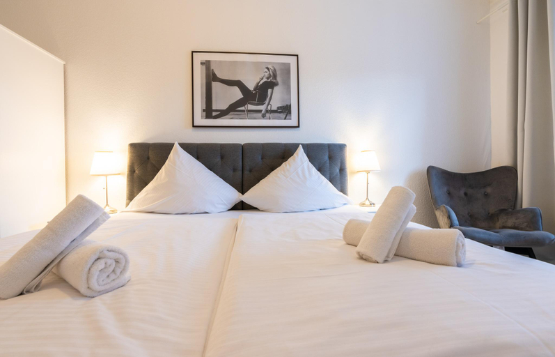 Bedroom 3, Hotel Bergheim, Rhein-Erft-Kreis