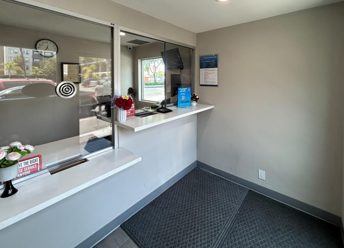 Public Area 2, Studio 6 Suites Santa Ana, CA, Orange