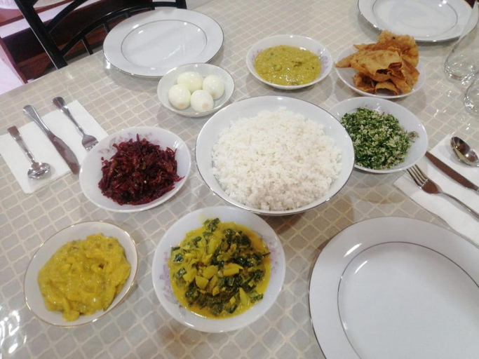 Food & Drinks 5, Golden Residence, N. Palatha East