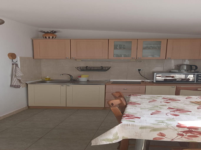 Others 4, Nice apartment in Zadarska županija w/ , Starigrad