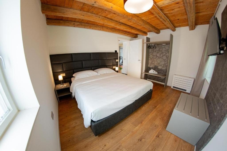 Bedroom 2, Villa Puri nella Valle dei Laghi, Treviso