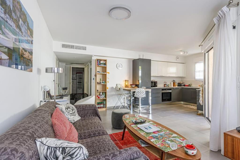 Others 3, Center Antibes 2 bedroom modern place, Alpes-Maritimes