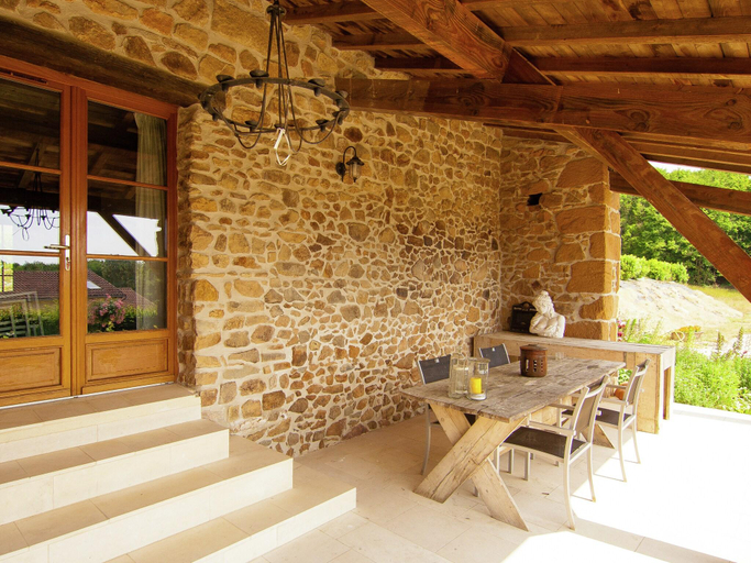 Others 5, Cozy Cottage in Roussines, Dordogne, Charente