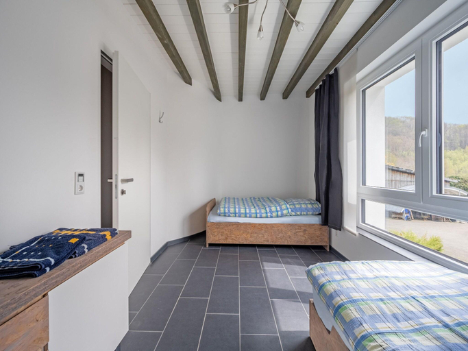 Bedroom 2, Exklusiv, barrierefrei Ferienwohnung fur 8 Gaste, Märkischer Kreis