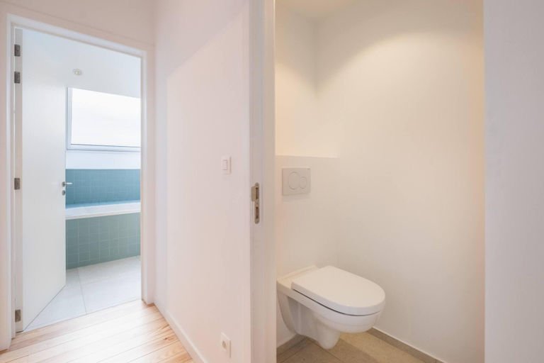 Bathroom 3, Top Floor New Duplex Stunning View In Trendy St Gilles, Bruxelles
