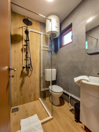 Bathroom 3, Family Farm Pejovic