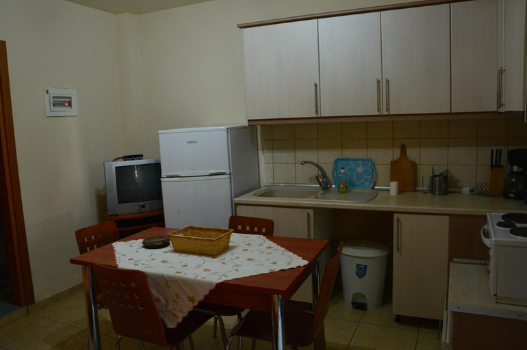 Others 4, Villa Maria, Central Macedonia
