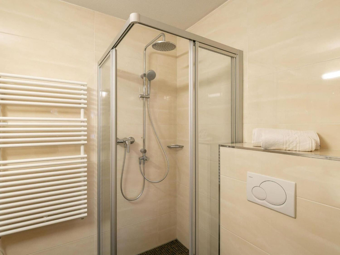 Bathroom 3, Apartment in Fugen near Spieljoch Ski, Schwaz