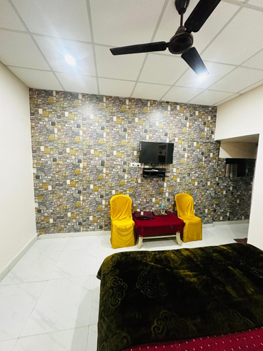 Others 5, Hotel Tathastu, Nagpur