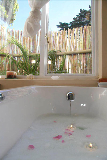 Bathroom 4, The Whaling Station Guesthouse, Eden