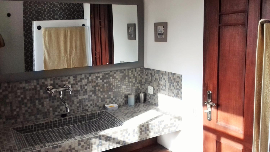 Bathroom 2, Maison D'hotes Niokobokk, Saint-Louis