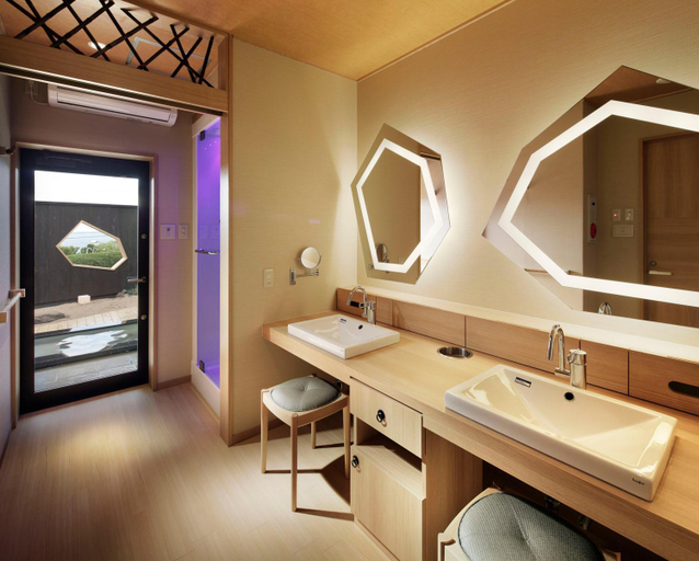 Bathroom 4, Taiza Onsen Sumihei, Kyōtango