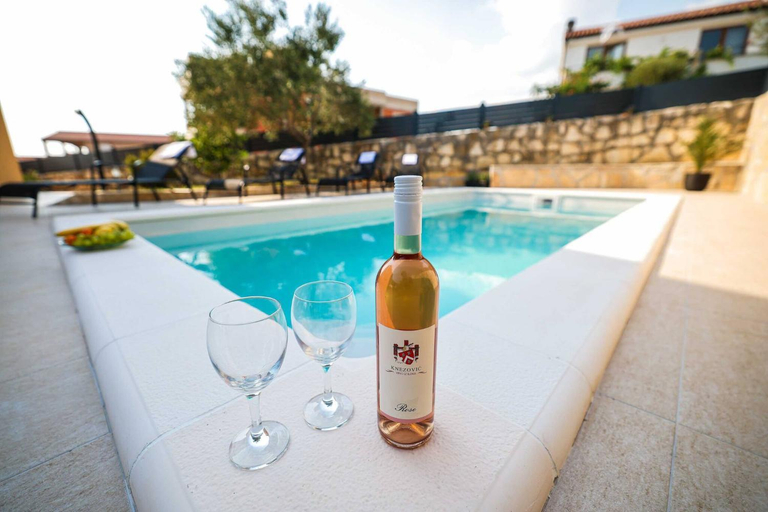 Food & Drinks, Holiday Home in Jasenice near the Sea, Jasenice