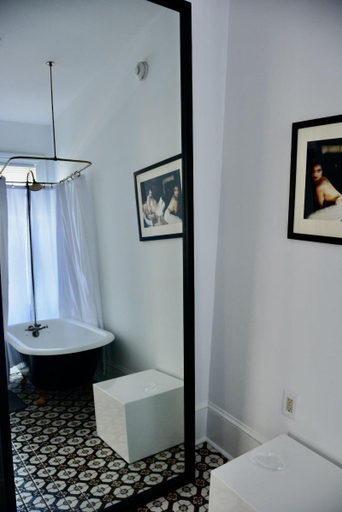 Bathroom 3, The Hugh Boutique B&B, Cape May