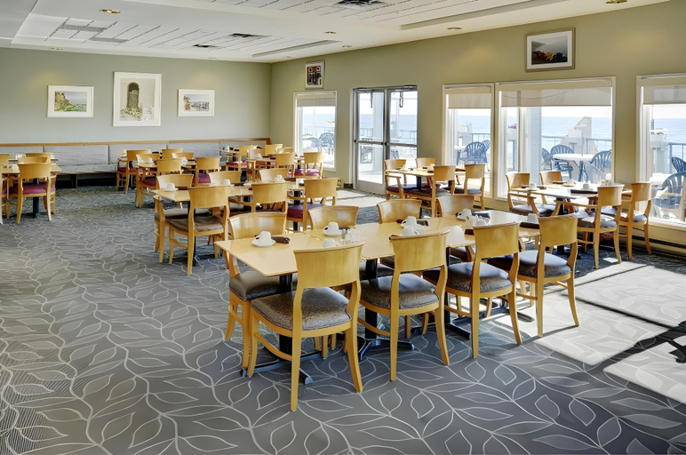 Food & Drinks 4, Lakeview Gimli Resort, Division No. 18