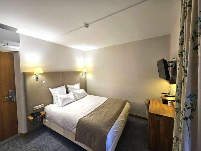Bedroom 3, Auberge du Lac, Sure Hotel Collection by Best Western, Aube