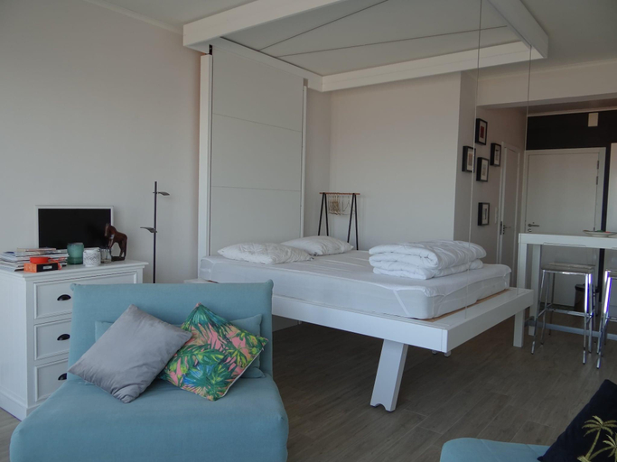 Bedroom 2, Studio in Nieuwpoort with Stunning Sea View, West-Vlaanderen