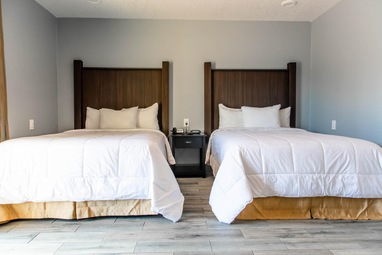 Bedroom 2, Celebration Suites, Osceola