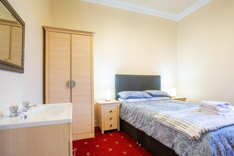 Bedroom 2, Sailte House, Edinburgh
