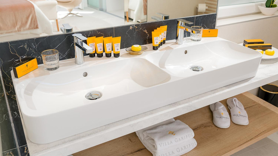 Bathroom 3, 1 Bedroom Stunning Apartment In Hvar, Hvar
