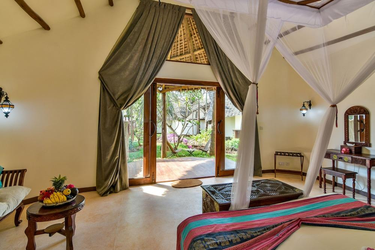 Bedroom 3, Kena Beach Hotel, Kaskazini 'A'