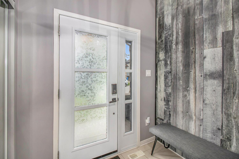 Others 3, Lovely Room 4mins from Gatineau-Ottawa Airport, Communauté-Urbaine-de-l'Outaouais