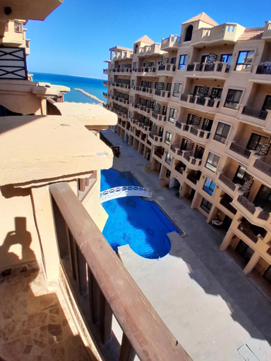 Sport & Beauty 4, Turtles Beach resort hourghada Studio view sea view pool private beach jacuzzi pools air-conditioned, Al-Ghurdaqah