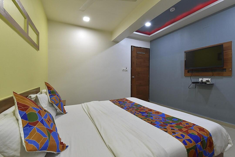 Bedroom 2, Hotel Gold Leaf,Ahmedabad, Ahmadabad