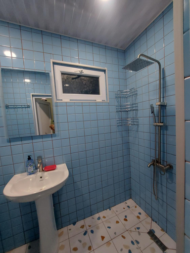 Bathroom 3, Guest House Nineli, Kobuleti