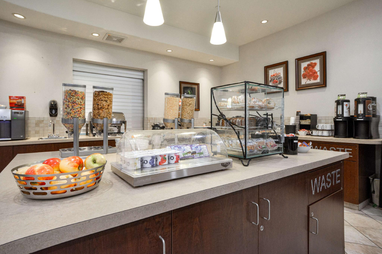 Food & Drinks 4, Coast Weyburn Hotel, Division No. 2