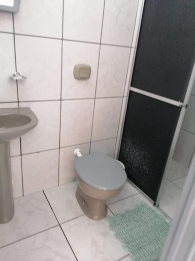Bathroom 3, quarto para Rapaz, centro, Sinop MT, Sinop