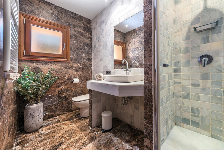 Bathroom 4, Villa Elvissa, Baleares