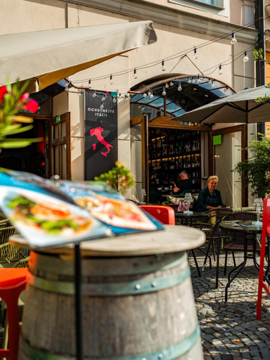 Food & Drinks 3, Casa, Hradec Králové