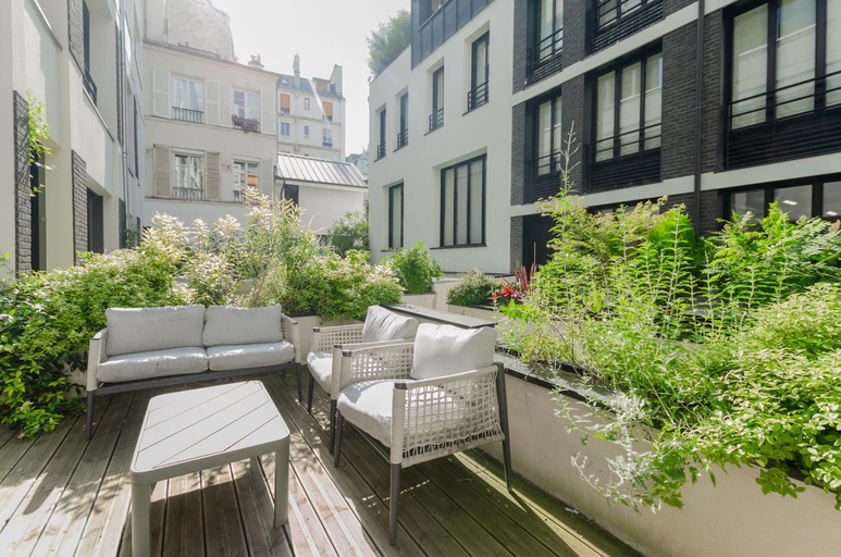 Others 5, PARISIAN HOME l MARAIS, Paris