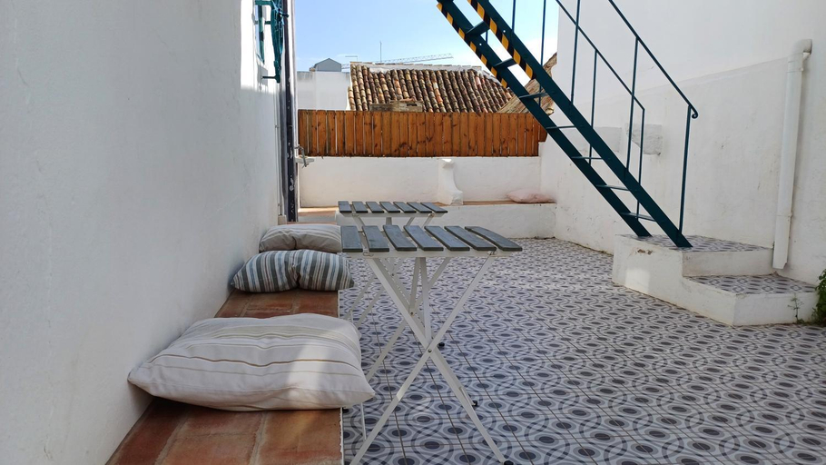 Others 5, A Casa do Tenente, Faro