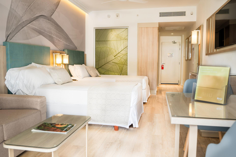 Bedroom 3, Riu Palace Macao - Adults Only - All Inclusive, Salvaleon de Higuey