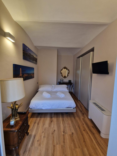 Others 3, SOGNANDO NEL ROERO - Guest House, Cuneo