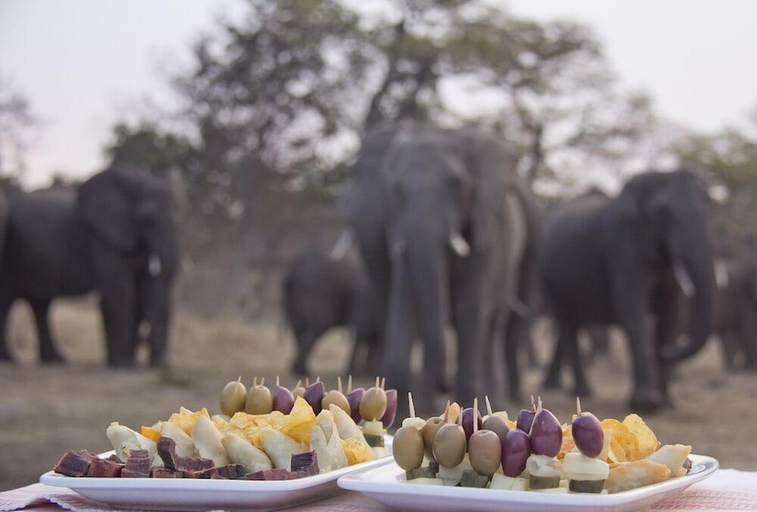 Food & Drinks 5, Khulu Lodge, Hwange