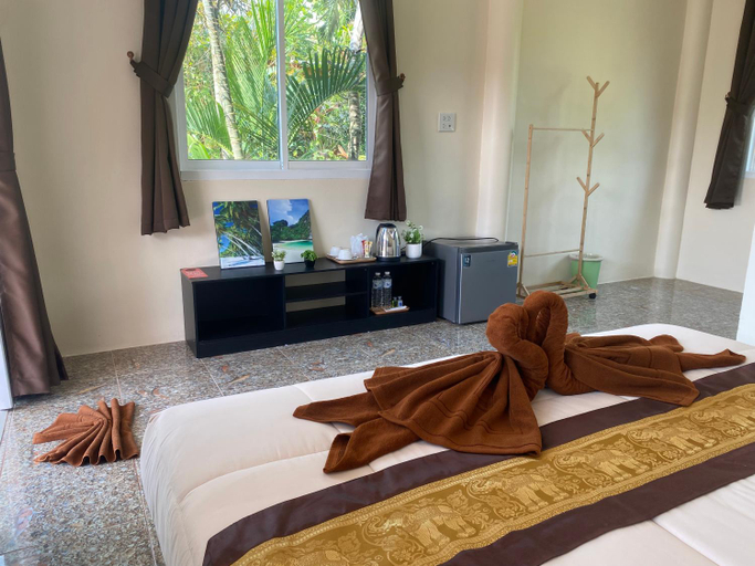 Bedroom 3, Arya Bungalow, Ko Lanta