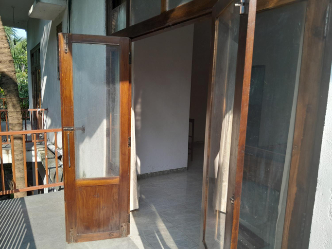 Others 5, Holiday Home, N. Palatha East