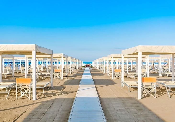 Others 2, Regina Beach Holiday Apartments, Pisa
