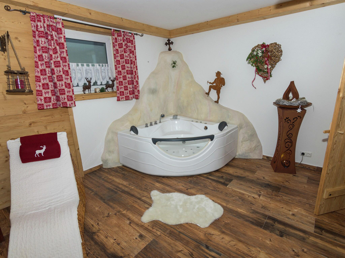 Bathroom 3, Stylish Apartment in Feldwies, Traunstein