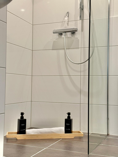 Bathroom 2, CARICASA: Bielefeld Mitte, Bielefeld