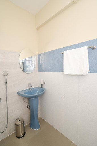 Bathroom 2, Silvermist BnB, East Khasi Hills