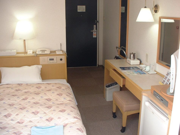 Bedroom, Imabari Plaza Hotel, Imabari
