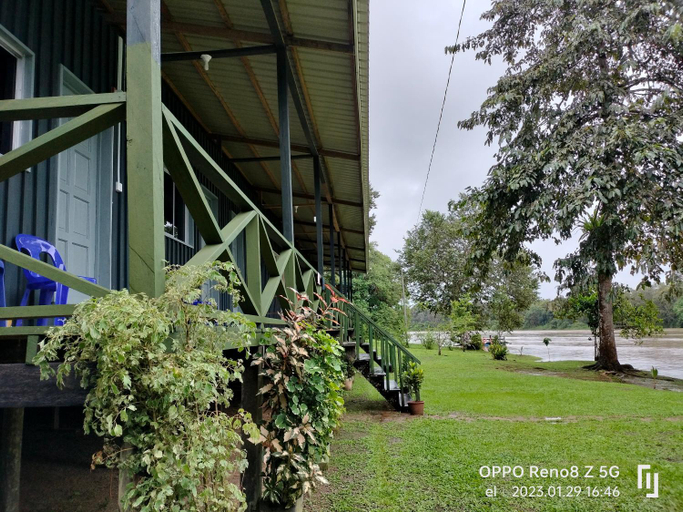 Exterior & Views 1, Osman homestay’s, Kinabatangan